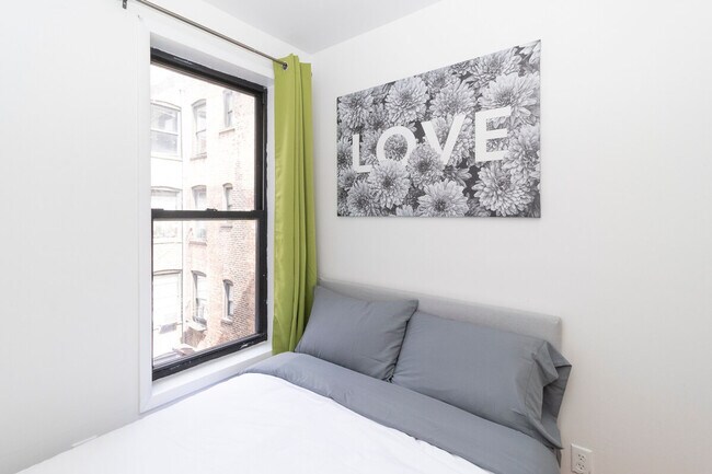 Photo - 334 E 96th St Unit SI ID1032040P