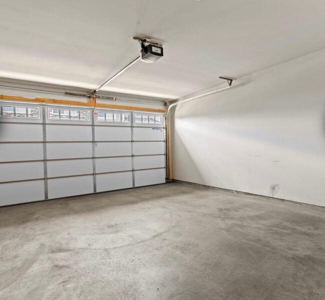 Building Photo - 3368 S Biscay Way Rental