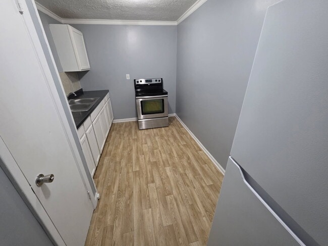 Photo - 107 S Church St