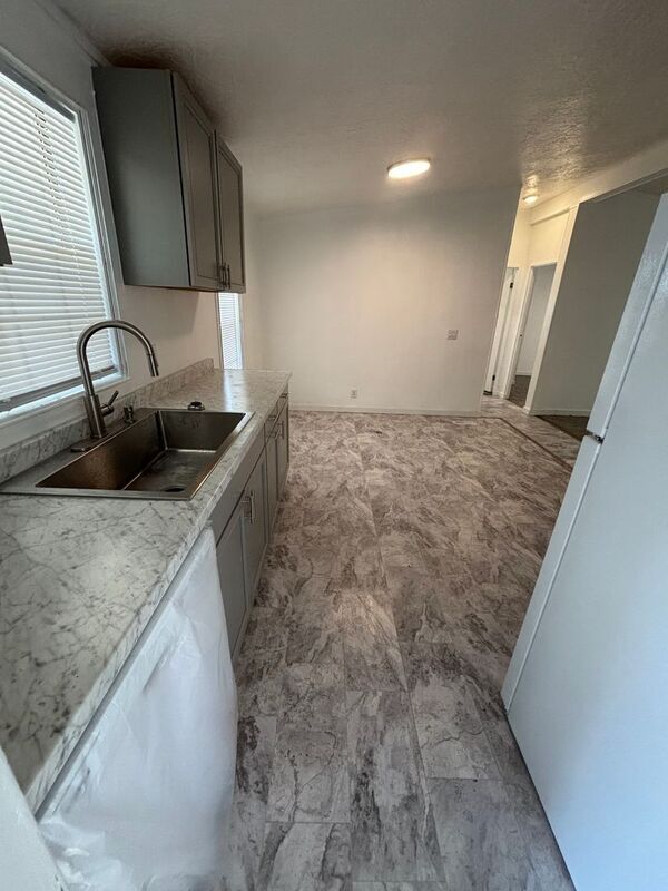 Photo - 301 Archie St