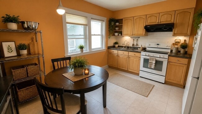 Photo - 13 Harnden Rd Unit 3