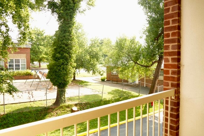 Photo - Venable Court Apartments