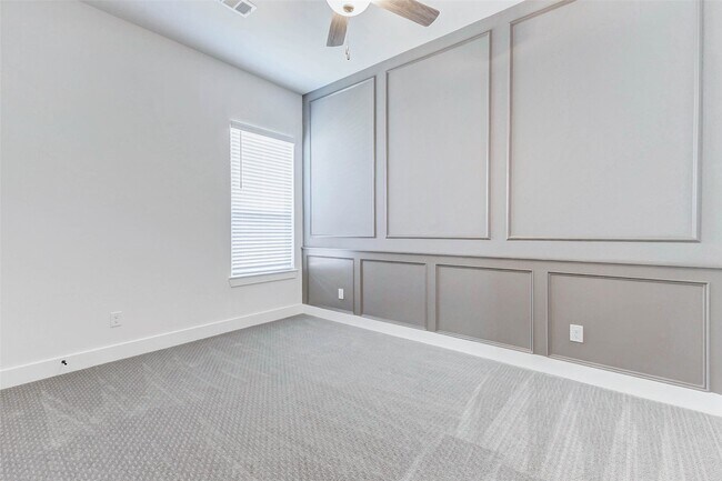 Photo - 1322 Village Falls Drive