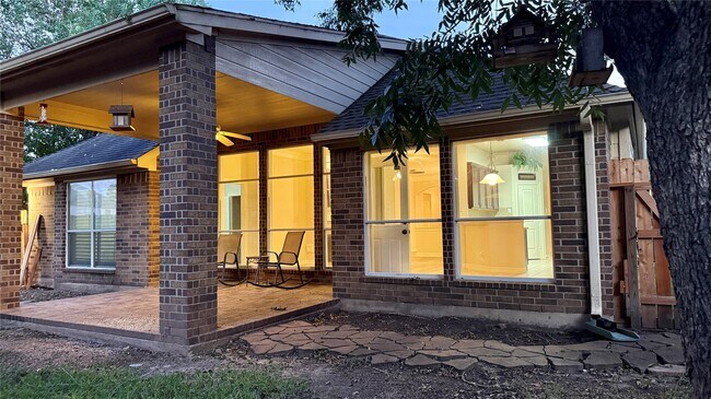 Photo - 931 Opal Chase Dr