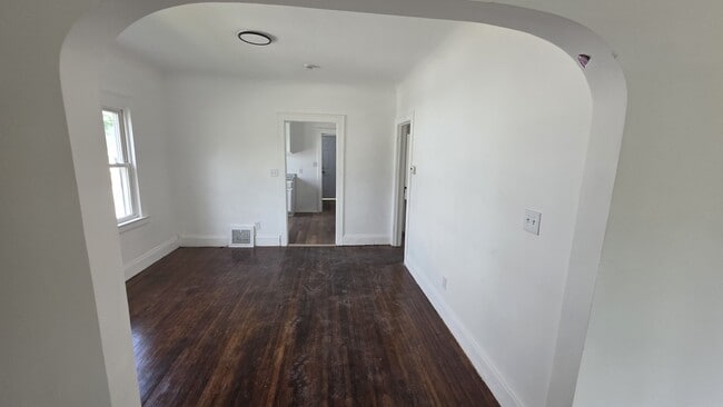 Photo - 3621 E 154th St Unit 1