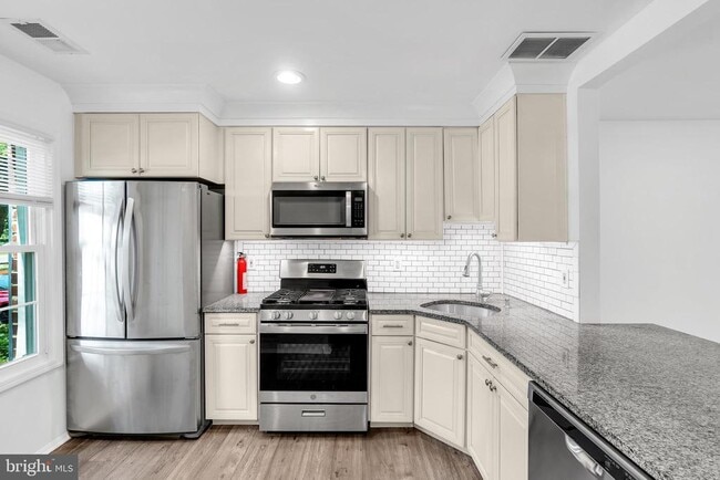 Photo - 72 Quince Ct