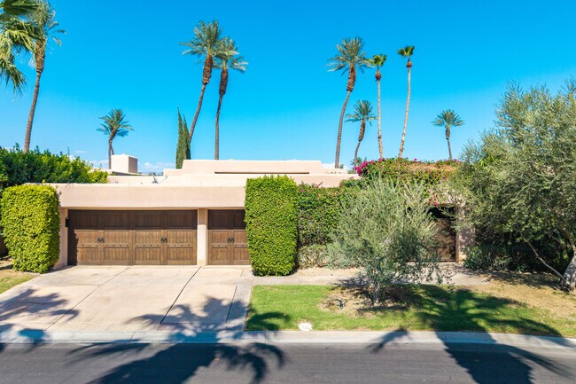 76895 Avenida Fernando