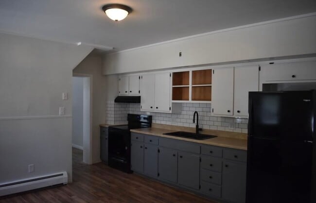 Photo - 478 Walnut St