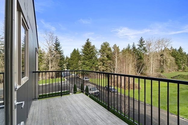 Photo - Crescent Point Apartments