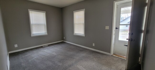 Photo - 8057 Meadow Ave