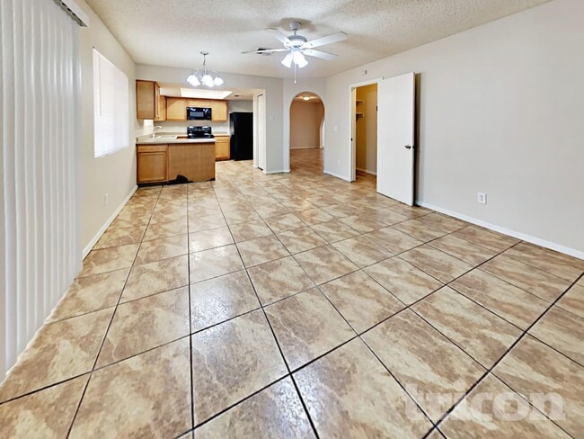 Photo - 6908 W Denton Ln