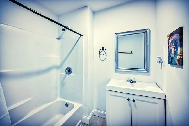 Photo - 1403 Steele St