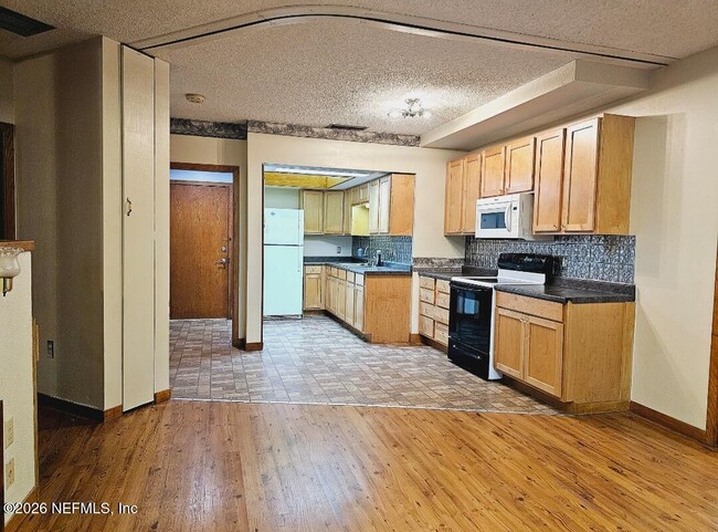 Building Photo - 3175 Ravines Rd Unit 3702