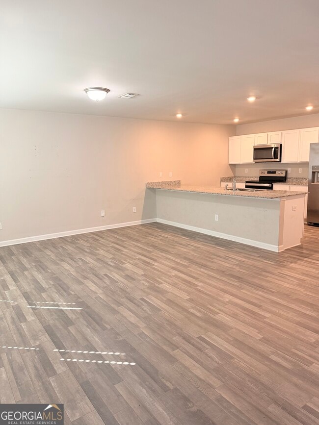 Photo - 725 Cole Dr