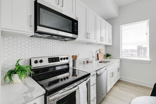 Photo - 2201 Washington Ave