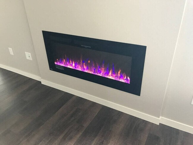 Grayhawk Apartments Living Room Fireplace