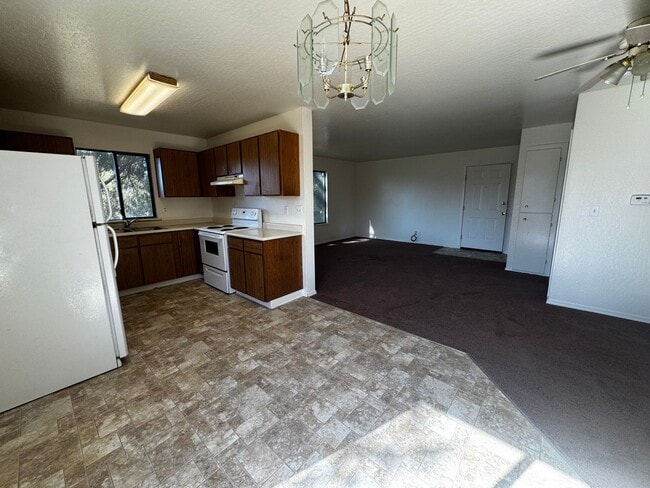 Photo - Charming 2 Bedroom 1 Bath Apartment Locate...