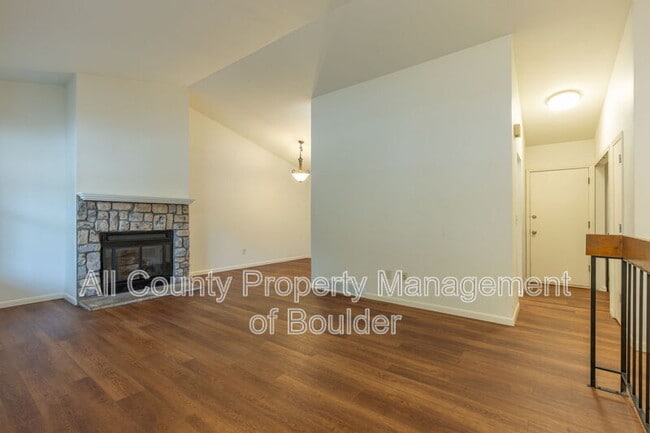 Building Photo - 3837 Paseo del Prado Rental