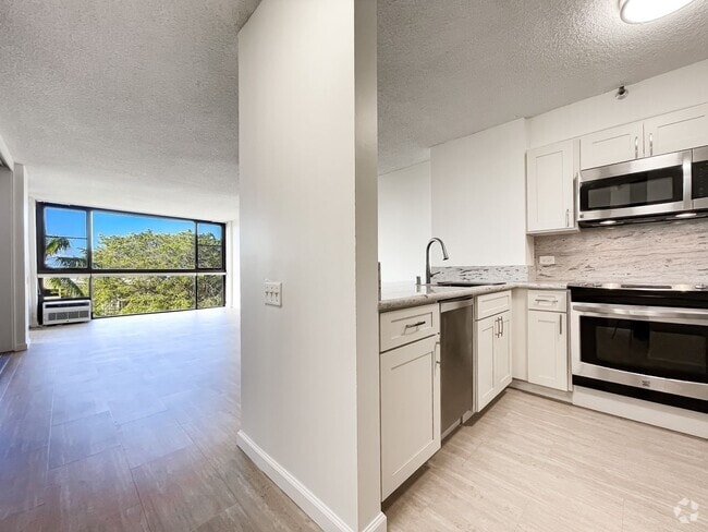 Building Photo - Kailua Condo with A/C Unit 503
