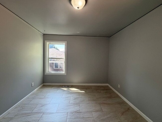 Photo - 2157 Nelms Dr SW