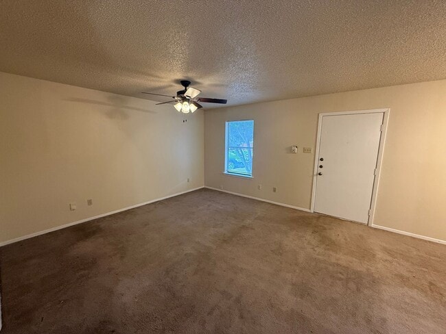 Photo - Sunset Heights, Near I-30 and Hulen Street... Unit C