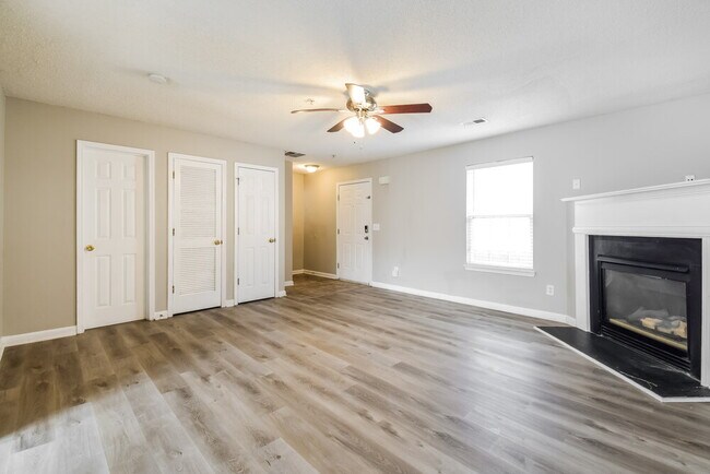 Photo - 111 Watercress Ct