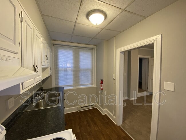 Photo - 213 S Main St