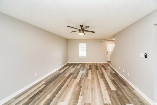 Photo - 3970 Powder Mill Rd