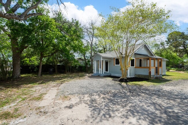 Photo - 211 W South St