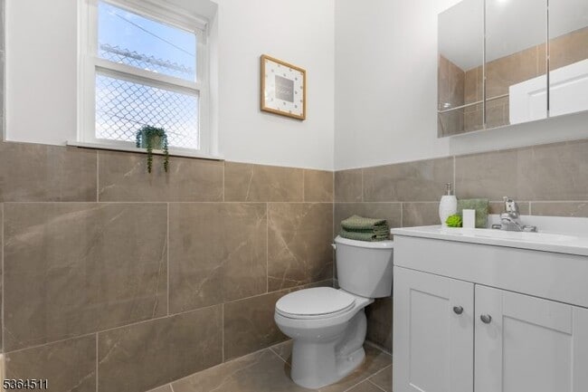 Photo - 22 Speedway Ave