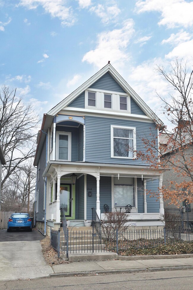 Photo - 1344 Oak St House