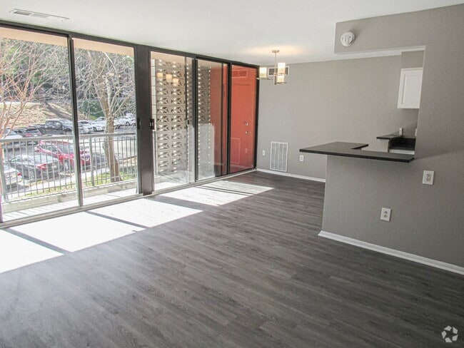 Building Photo - Bright and Modern 1 Bed 1 Bath Condo With ...