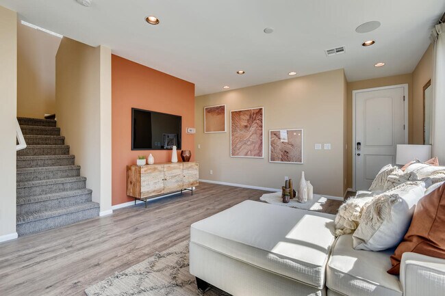 Photo - 1509 Visible Ave