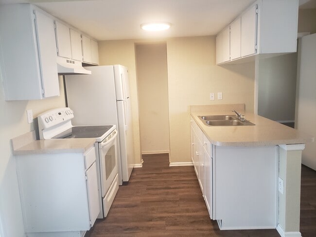 Photo - Allston Lakes Apartments