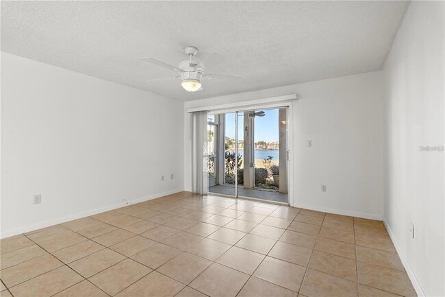 Photo - 530 Orange Dr Unit 11