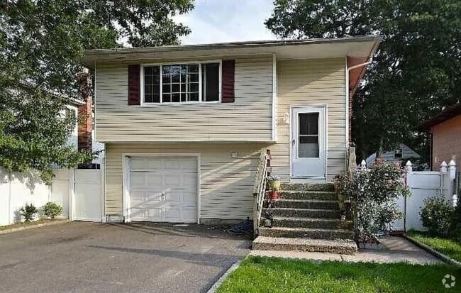 Building Photo - 40 4th St Unit 1st fl Rental