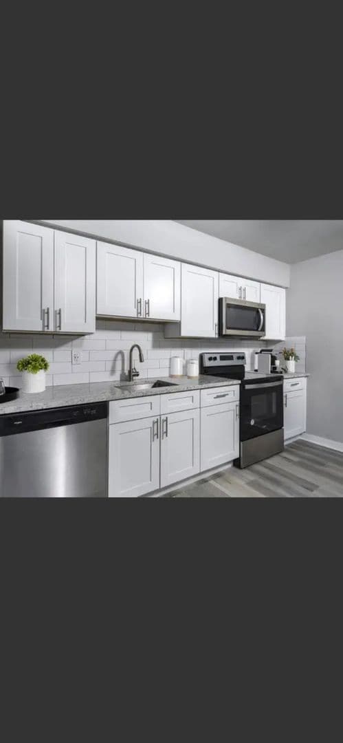 Photo - 1482 Meads Rd