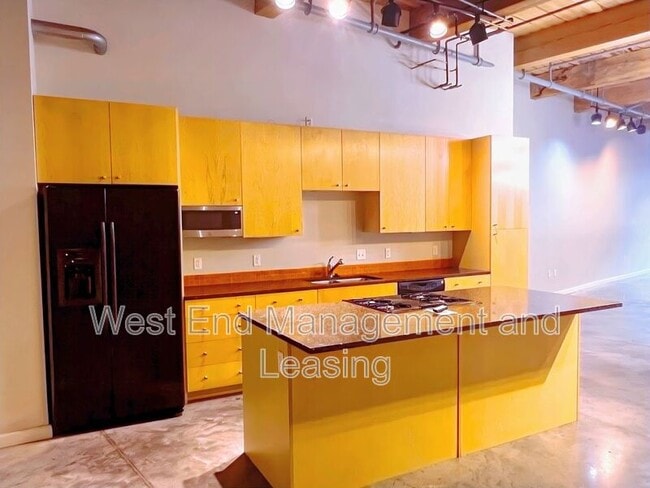 Photo - 901 Washington Ave Unit 301