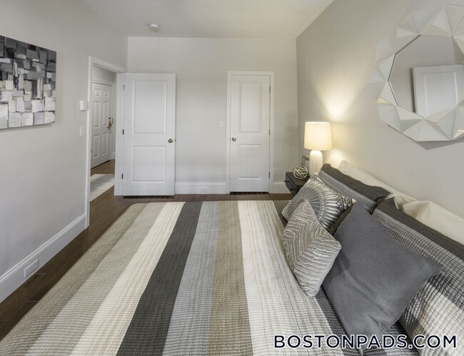 Photo - 24 Clearway St Unit 8