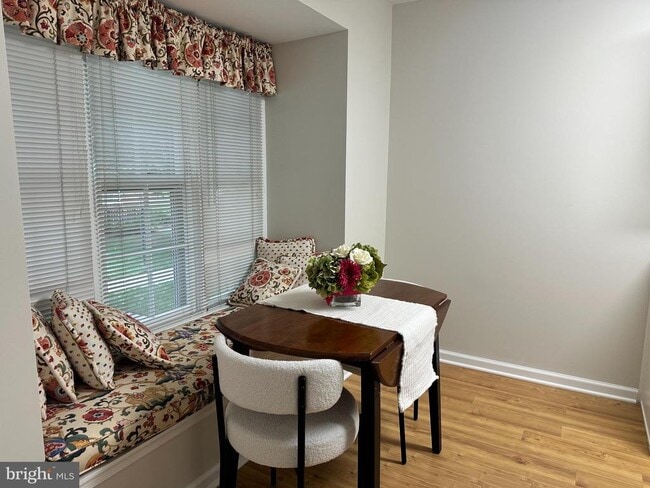 Photo - 4847 Chevy Chase Dr