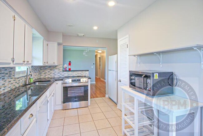 Photo - Move In Special  $600.00 off the Deposit!!...