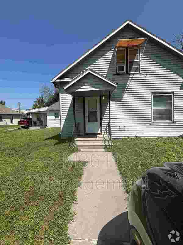Building Photo - 5628 Logan Ave Unit #1 Rental