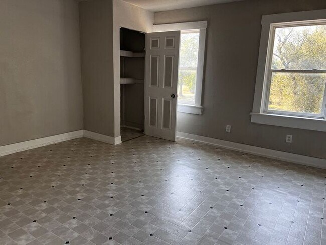 Photo - 2 Bedroom Duplex on the Northside