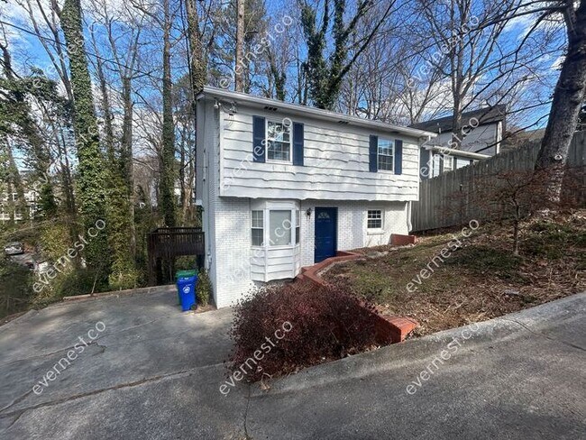 Photo - 2771 Skyland Dr NE