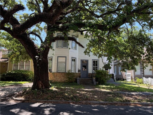Photo - 12 S Catherine St Townhome