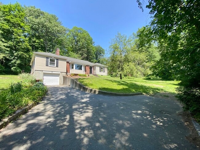 Photo - 250 Boston Post Rd Casa