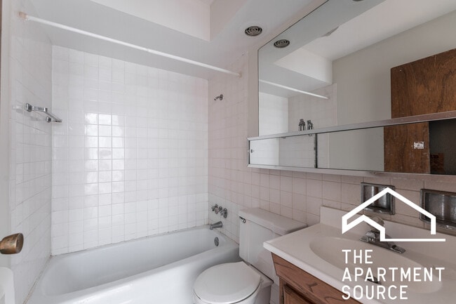 Photo - 6011 N Winthrop Ave Unit 314