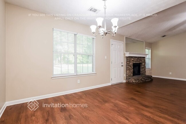 Photo - 65 Rosebud Ln