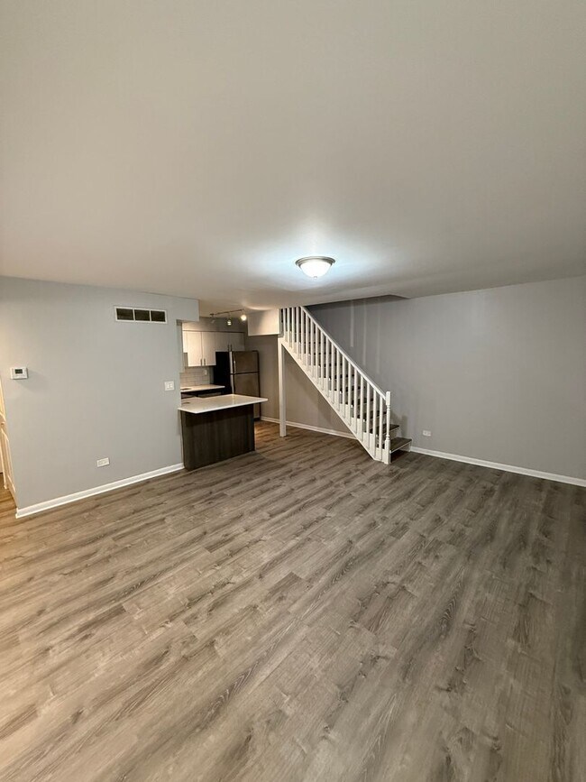 Photo - 745 W Gordon Ter Unit 206