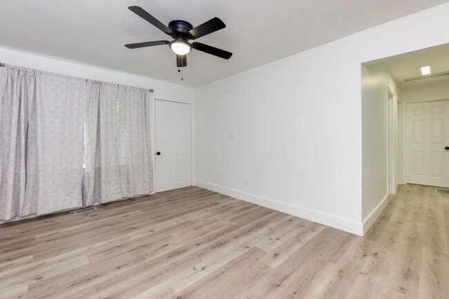 Photo - 2636 Sandtown Rd SW